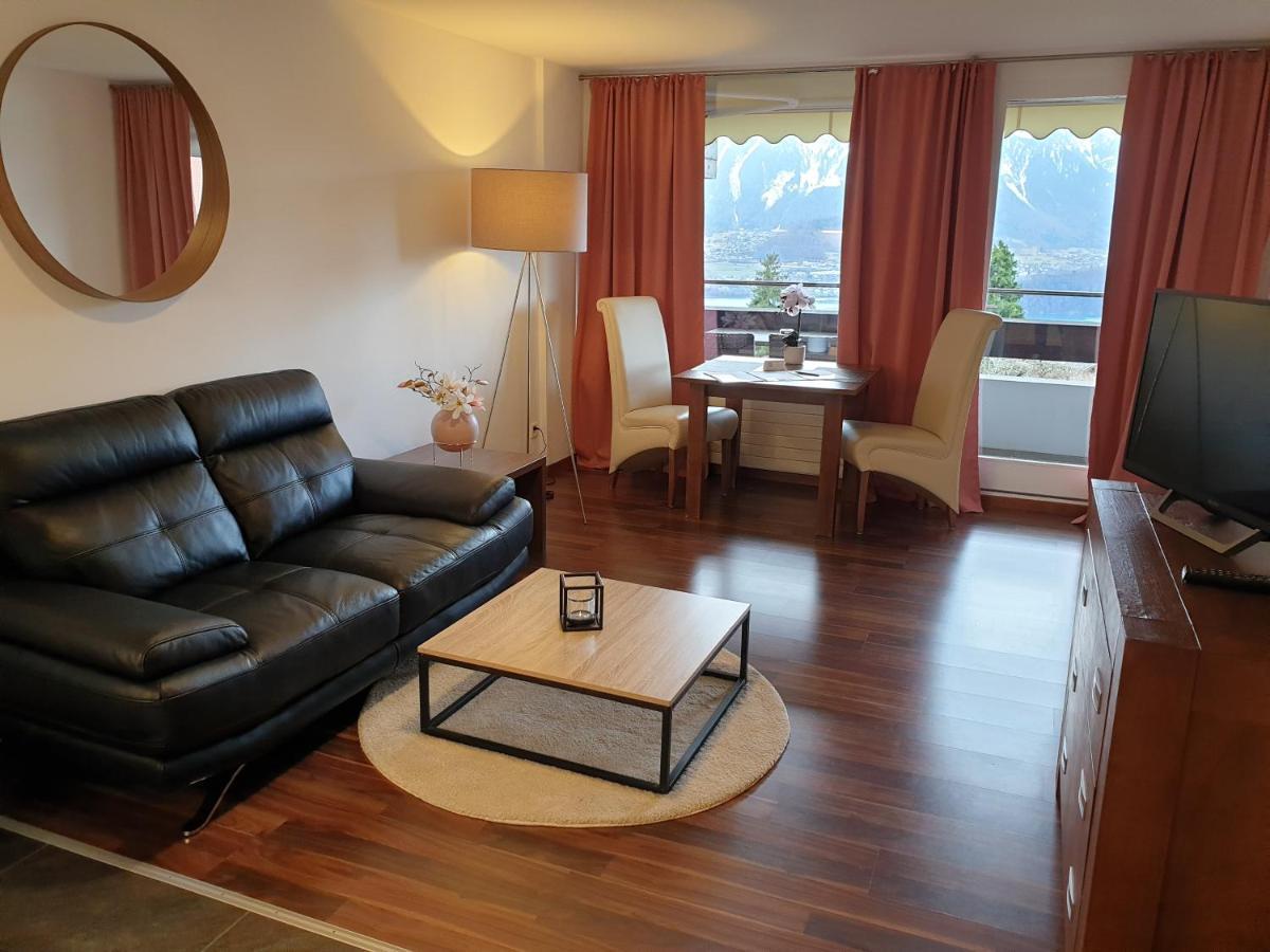 บาเริน ซิกริสวิล Hotel ซิกริซวิล ภายนอก รูปภาพ