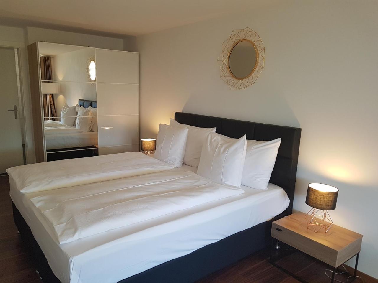 บาเริน ซิกริสวิล Hotel ซิกริซวิล ภายนอก รูปภาพ