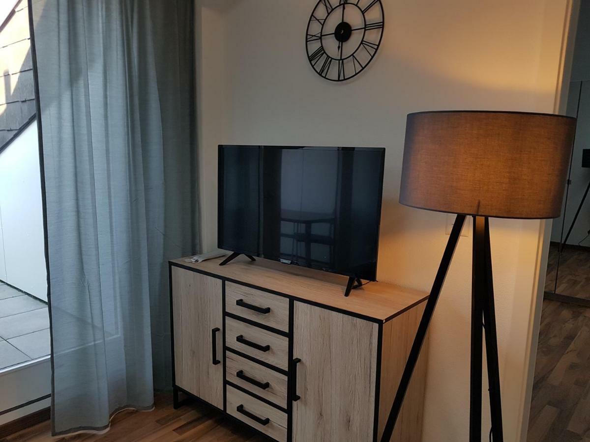 บาเริน ซิกริสวิล Hotel ซิกริซวิล ภายนอก รูปภาพ