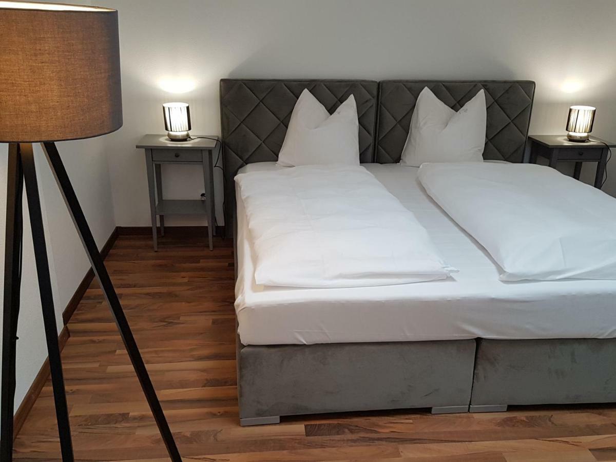 บาเริน ซิกริสวิล Hotel ซิกริซวิล ภายนอก รูปภาพ